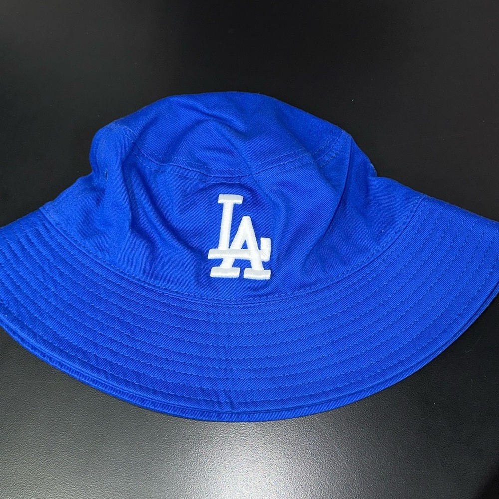 Unisex blue LA bucket hat